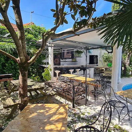 Silver Coast Villa *